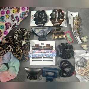 Hair Accesories Like New scrunchie clips bundle Scunci Noir Icing new 27+ items